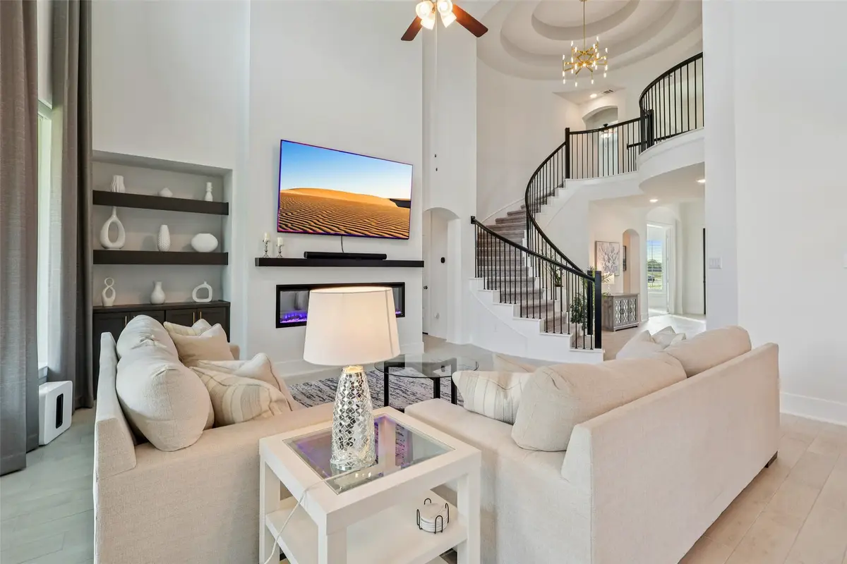 13604 Sabine Lake Drive, Texas City, TX 77568 - Image #1