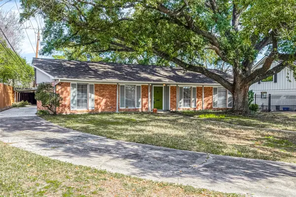 7810 Locke Lane, Houston, TX 77063
