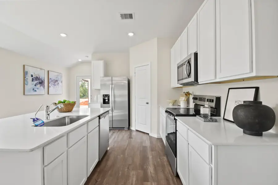 13034 Sorrento Bay Drive, Willis, TX 77318 - Image #2