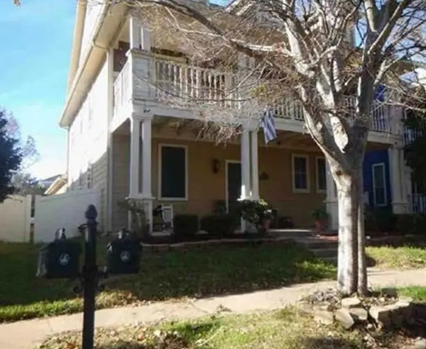 1021 Grey Fox Drive, Aubrey, TX 76227