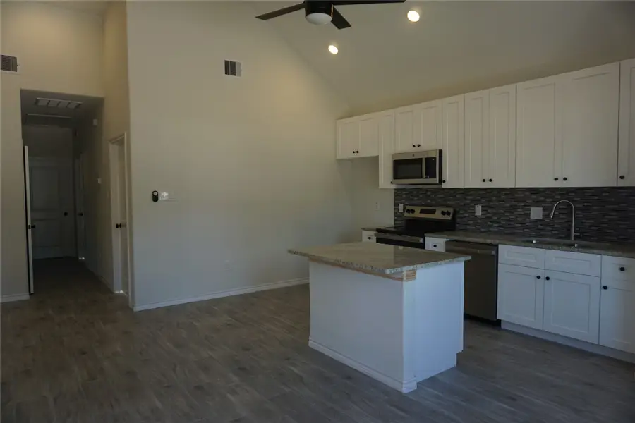 10088 Calendar Street, Willis, TX 77318 - #2