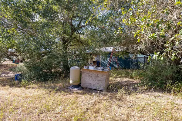 1060 Jessica Ln, Garwood, TX 77442