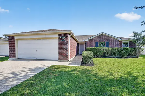 9104 Dolphin Circle, Texas City, TX 77591