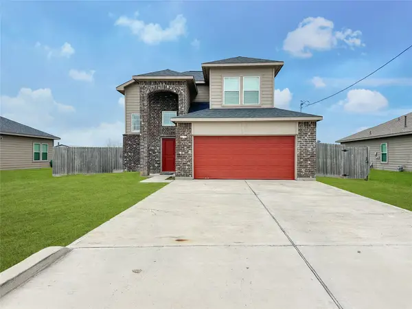 727 Road 5105, Cleveland, TX 77327