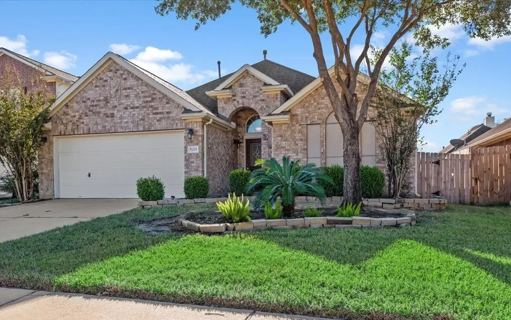 8215 Hayden Cove Drive, Tomball, TX 77375 - Image #1