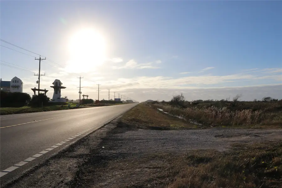 201 Tx State Hwy 87, Gilchrist, TX 77617 - #2