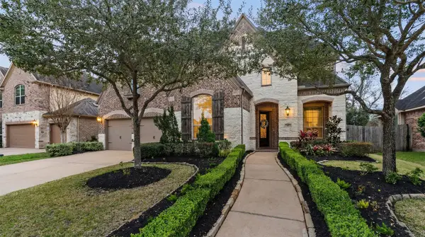 18 Stefano Way, Missouri City, TX 77459