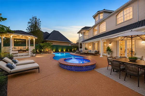 1002 Island View, League City, TX 77565