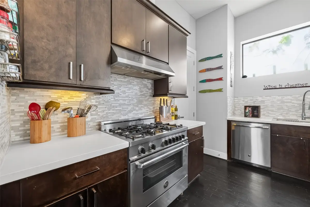 606 Pacific Street, Houston, TX 77006 - Image #1