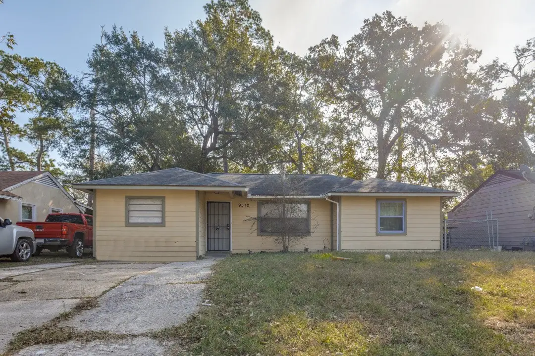 9310 Forest View Street, Houston, TX 77078 - Image #1
