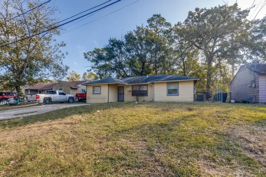 9310 Forest View Street, Houston, TX 77078 - Image #2
