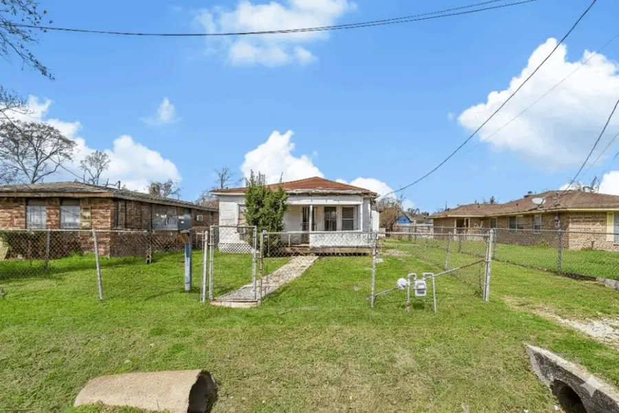 878 Granville Drive, Houston, TX 77091 - #2