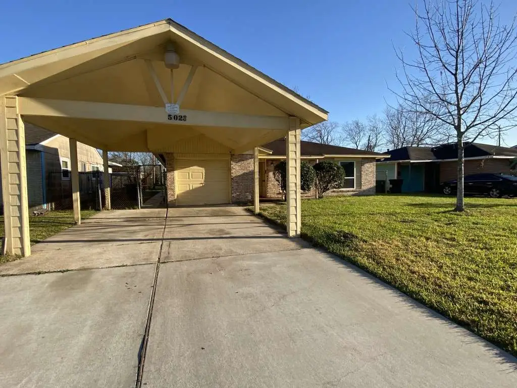 5023 Denoron Drive, Houston, TX 77048 - Image #1