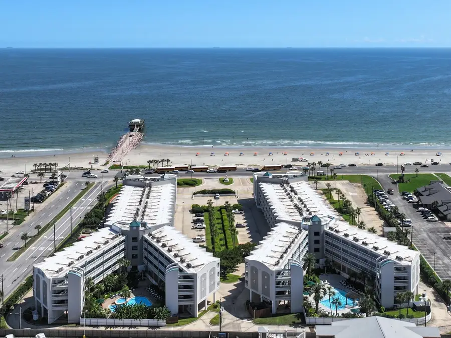 6102 Seawall Boulevard #133, Galveston, TX 77551 - Image #2