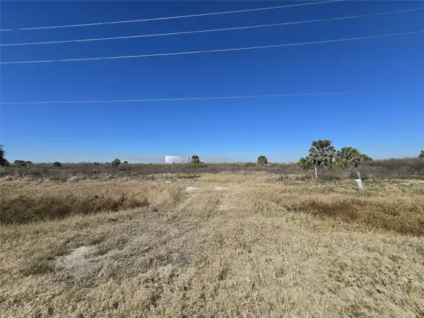 1575 Highway 87, Gilchrist, TX 77617