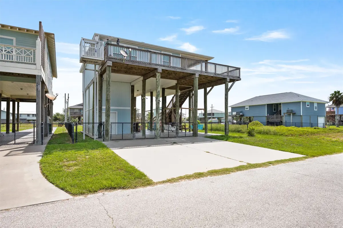 955 Townsend Drive, Crystal Beach, TX 77650 - #1