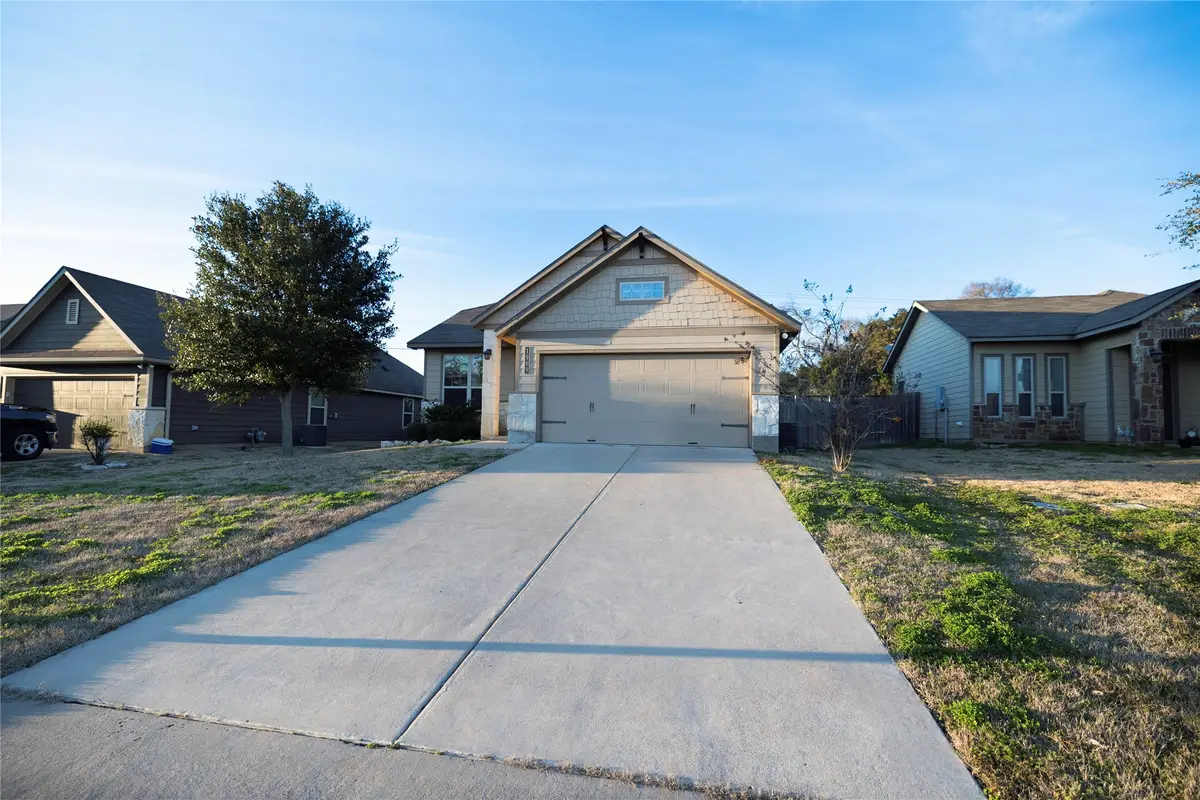 1909 Maize Court, Brenham, TX 77833 - Image #1