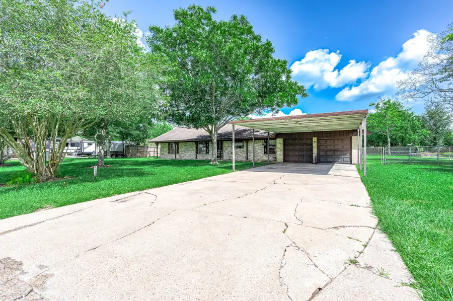 1626 County Road 965, Alvin, TX 77511 - #2
