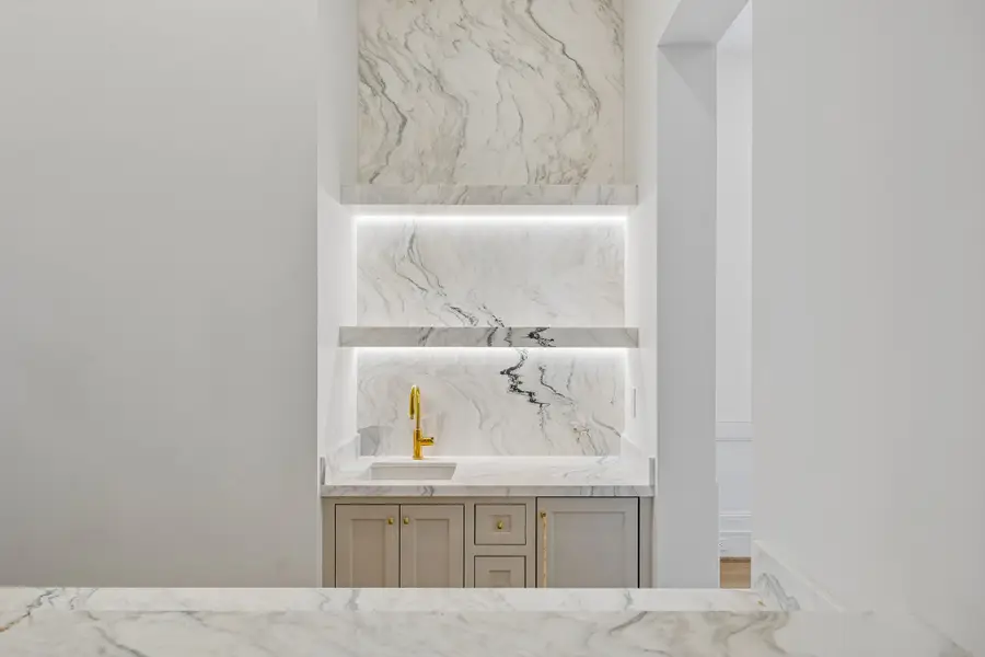 6634 Wakeforest Avenue, West University Place, TX 77005 - #2