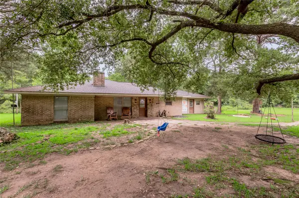 347 Shelby, Livingston, TX 77351