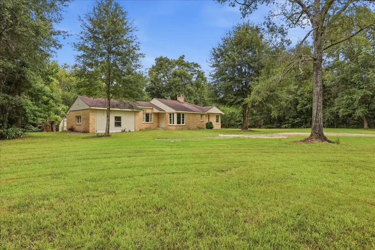 985 Hwy 12 E, Orange, TX 77632 - #1
