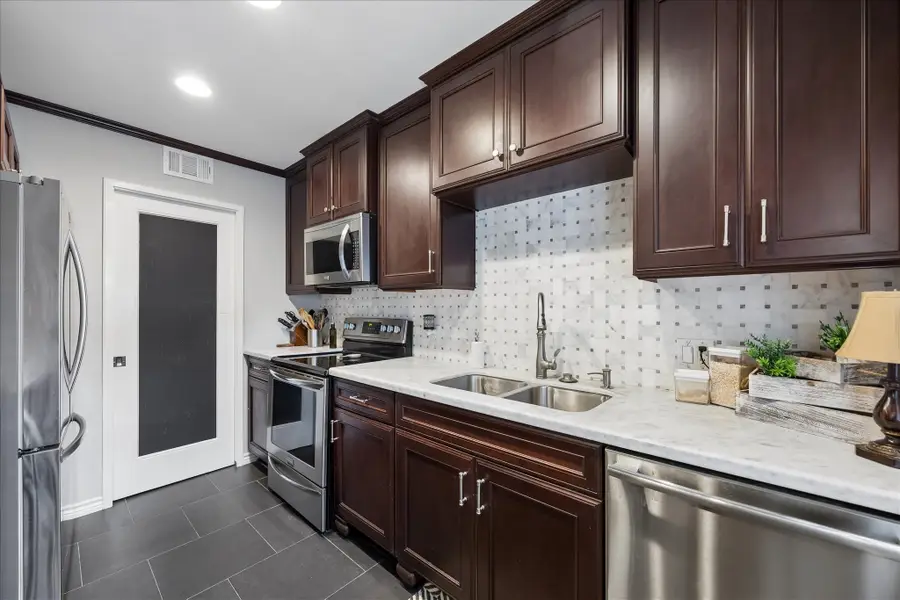 2147 Winrock Boulevard #31, Houston, TX 77057 - #3