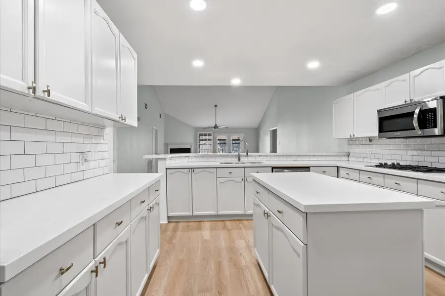 1511 Leadenhall Circle, Channelview, TX 77530 - Image #3