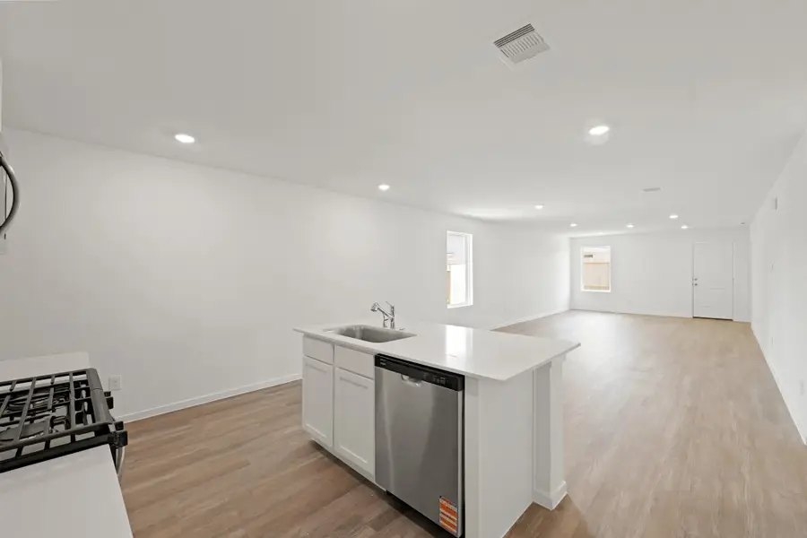 941 Sutherland Falls Street, Conroe, TX 77303 - Image #3