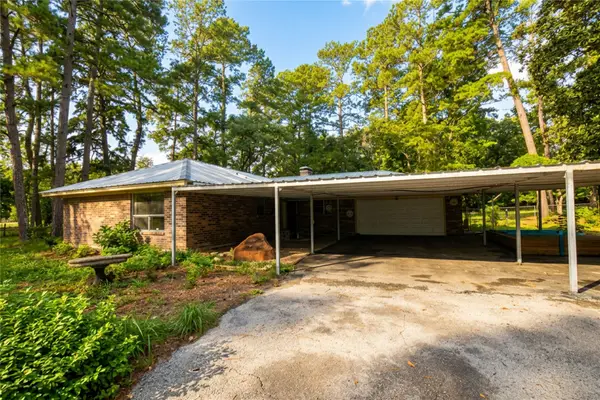 14377 Gibbs Pipeline Road, Willis, TX 77378