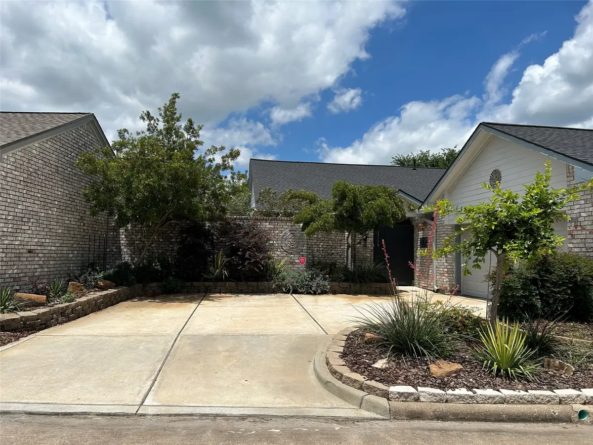 1719 Barleton Way, Houston, TX 77058 - #1