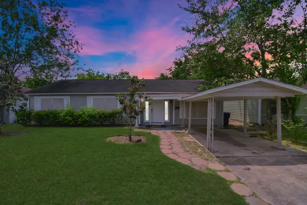 4710 Paradise Lane, Houston, TX 77048