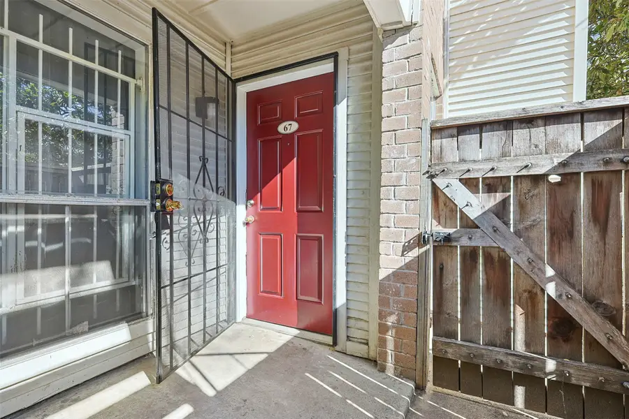 3900 Woodchase Drive #67, Houston, TX 77042 - Image #3