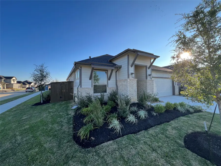124 Coastal Prairie Drive, Waller, TX 77484 - Image #2