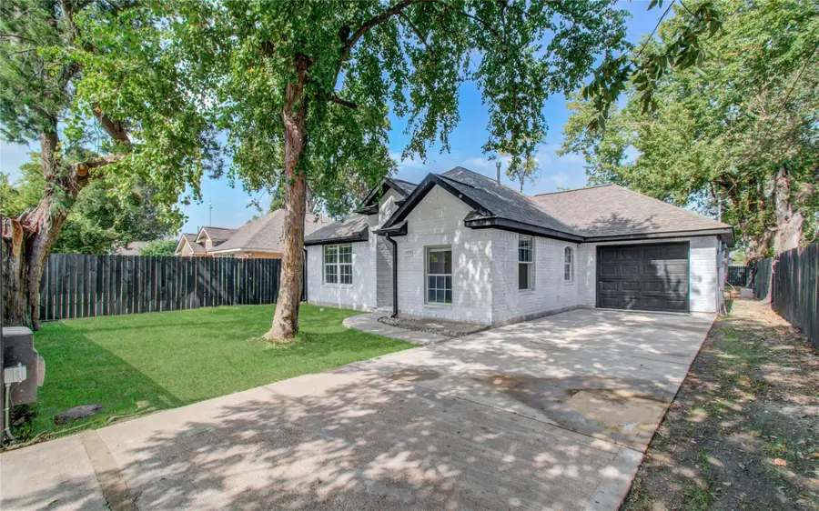 1909 Melbourne Street, Houston, TX 77026 - Image #3