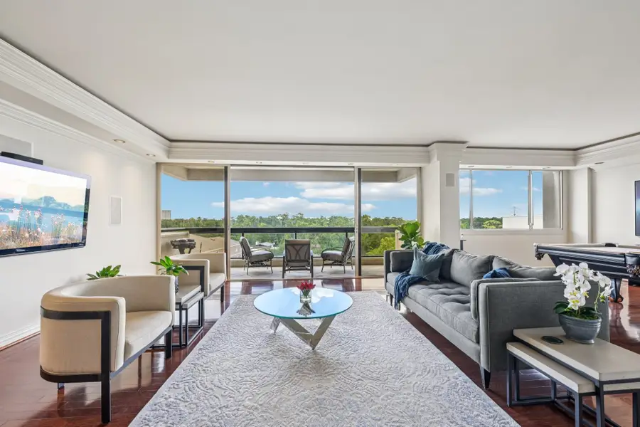 49 Briar Hollow Lane #702, Houston, TX 77027 - Image #2