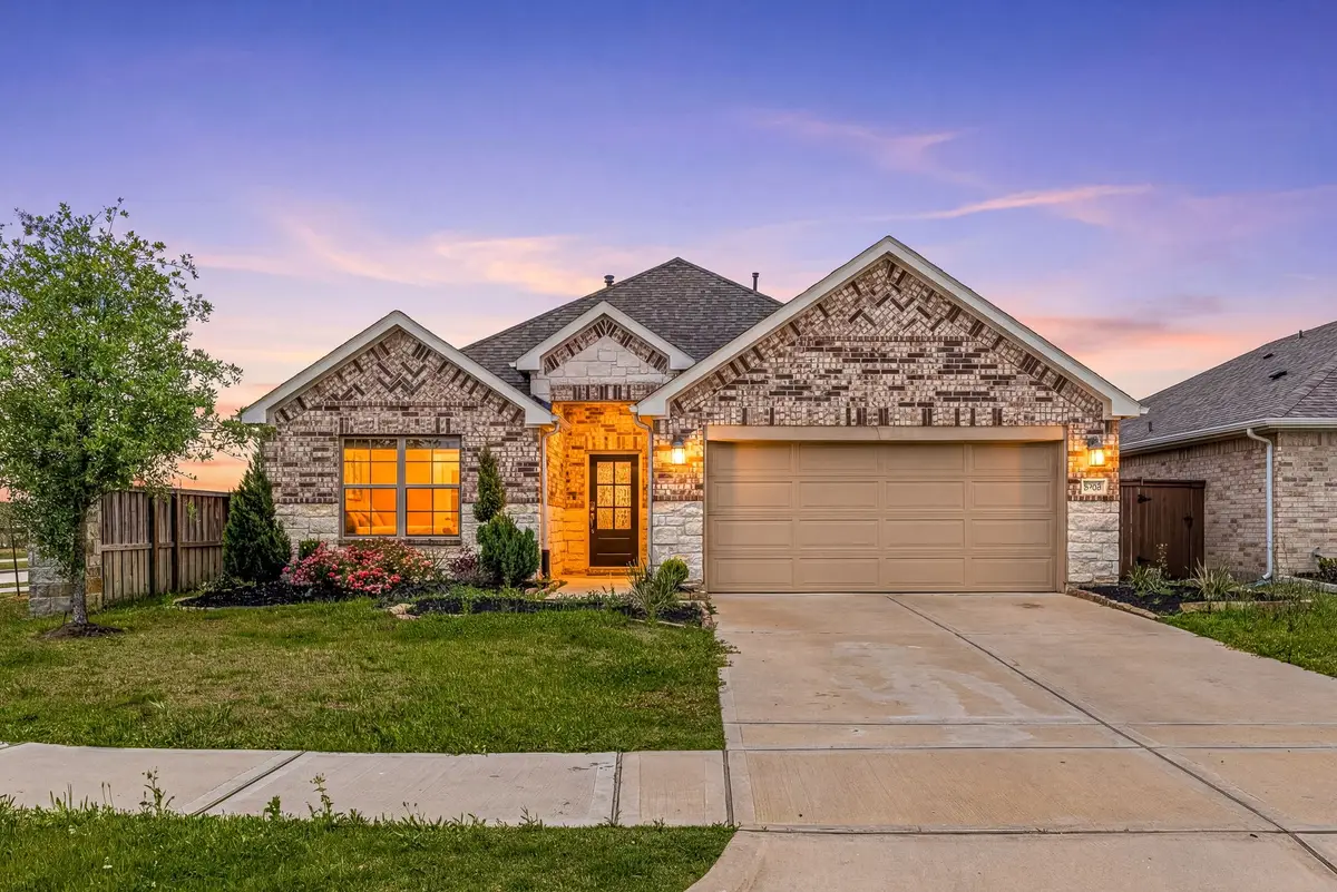 2303 Gentle Breeze Lane, Baytown, TX 77523 - #1