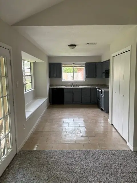 2910 Heritage House Drive, Webster, TX 77598 - #3