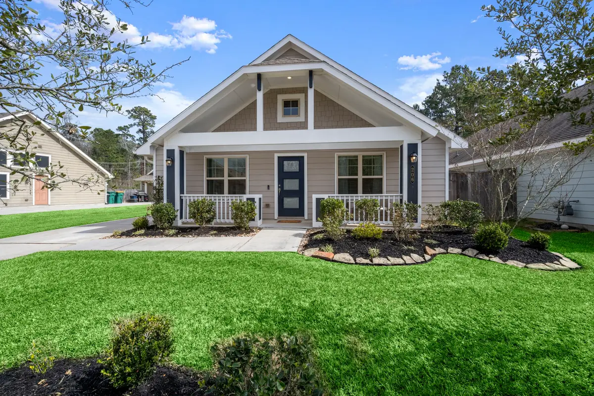 206 N Lynx Trail, Montgomery, TX 77316 - #1