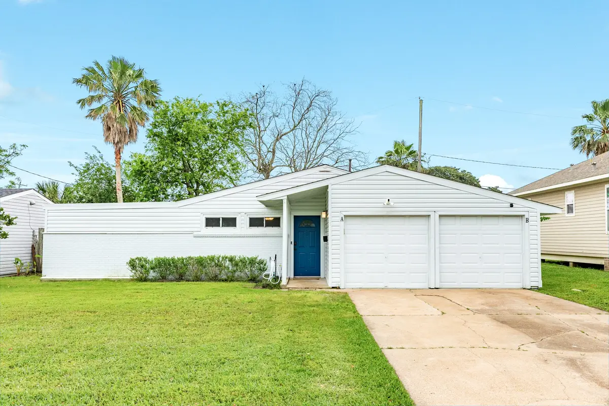 105 Marlin Avenue, Galveston, TX 77550 - #1