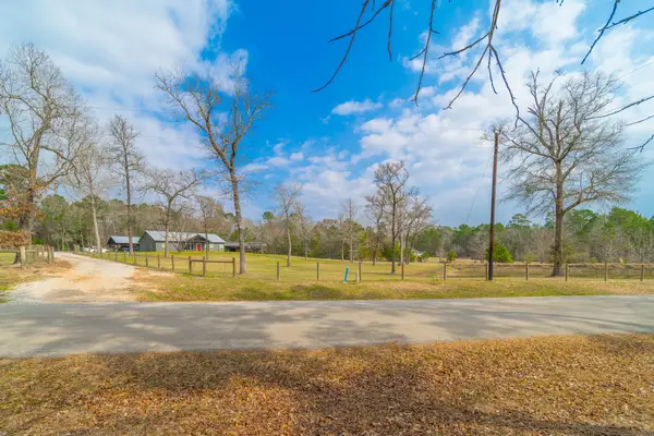 840 Horace Bonds Road, Livingston, TX 77351