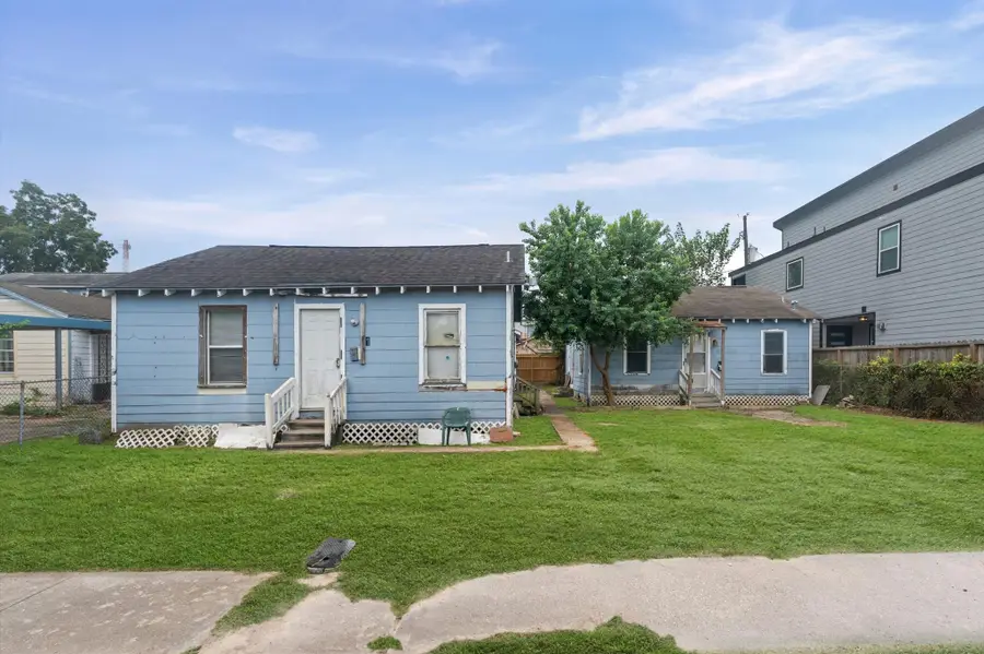 110 E 44th Street, Houston, TX 77018 - #2