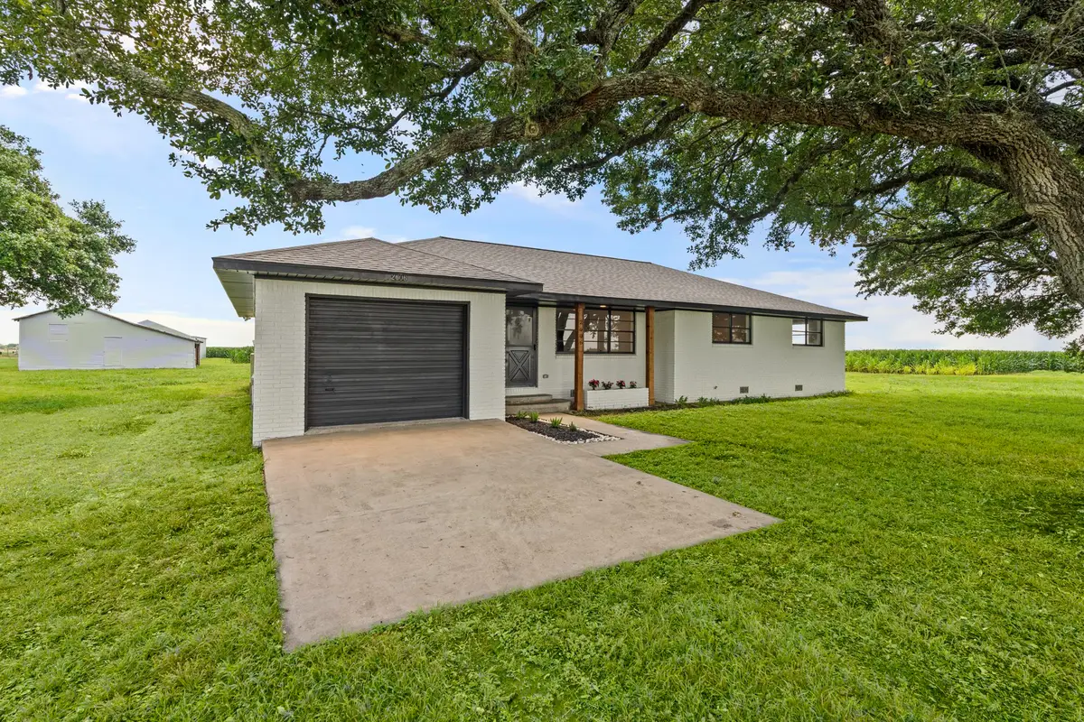 2606 Long Lane, Wallis, TX 77485 - #1