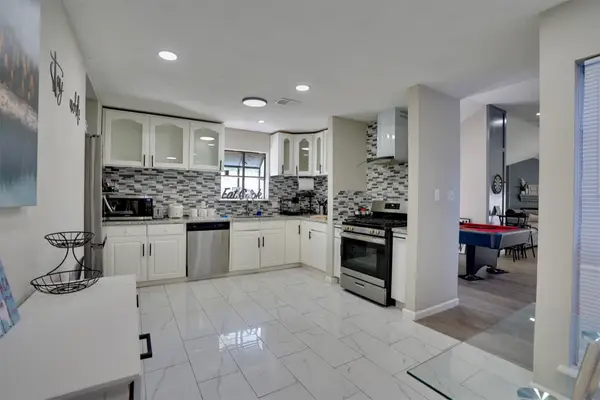 4010 Oak Terrace Court, Houston, TX 77082