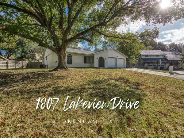 1807 Lakeview Drive, Brenham, TX 77833