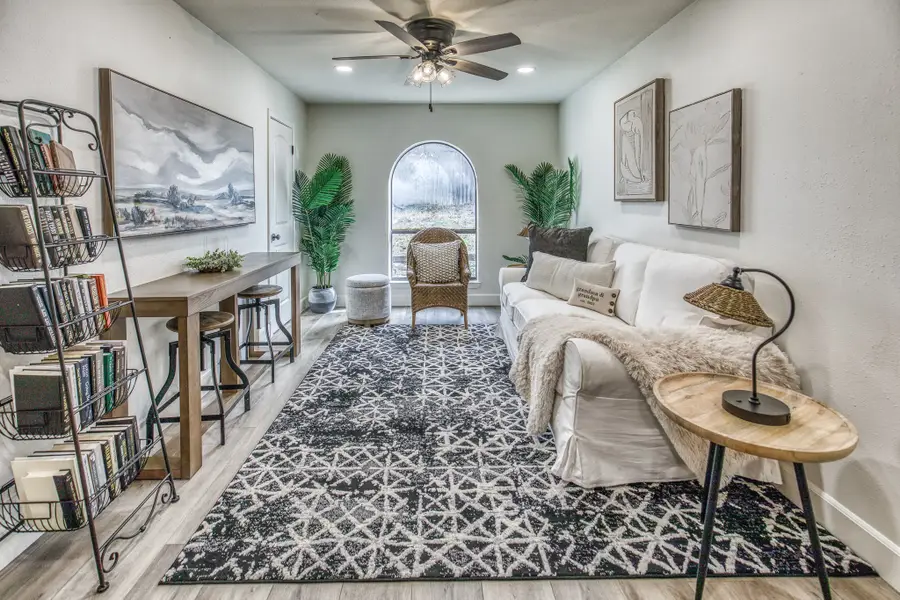 1807 Lakeview Drive, Brenham, TX 77833 - Image #3