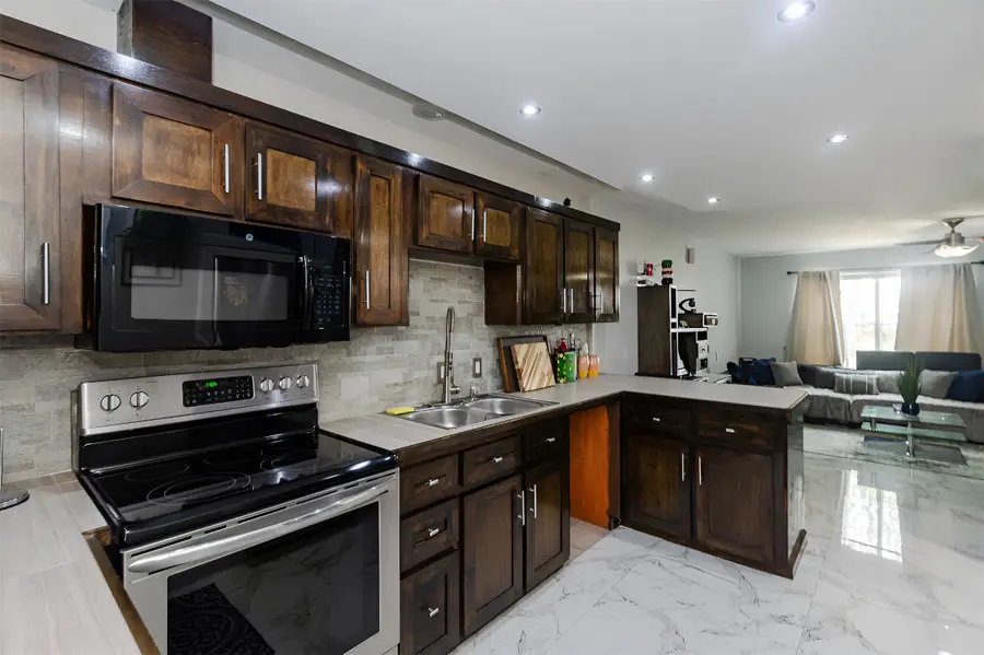 2715 Vienna Place, Pasadena, TX 77502 - #2