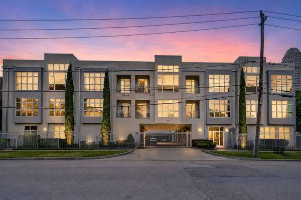 207 Pierce Street #305, Houston, TX 77002