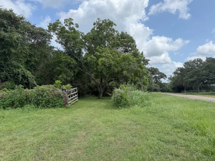 1359 County Road 208, Weimar, TX 78962 - #2