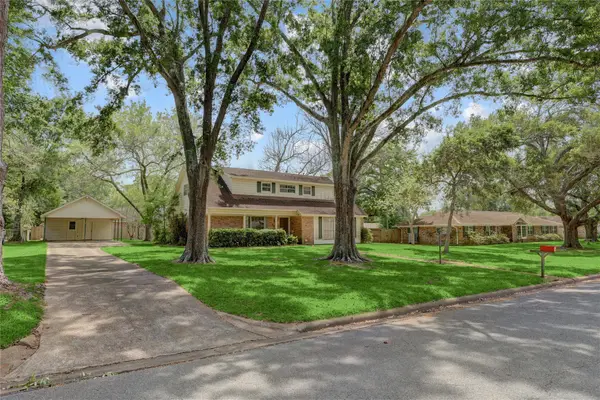 105 Ridgemont Drive, Alvin, TX 77511
