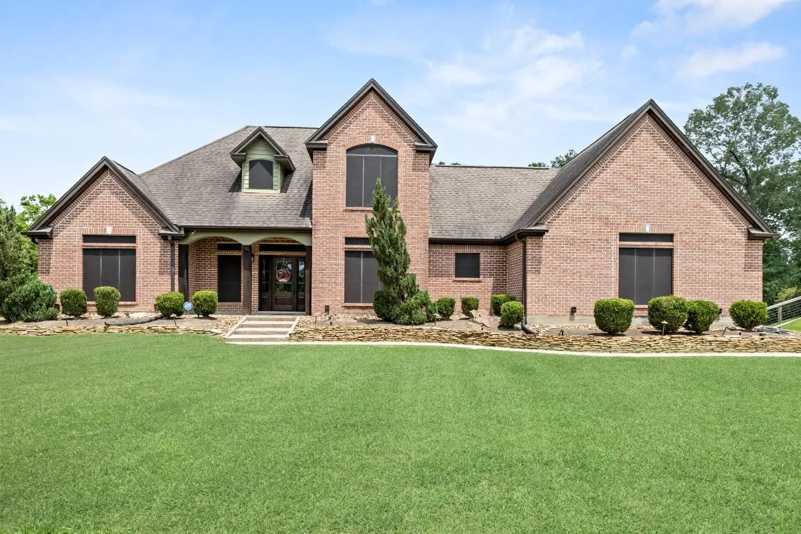 438 W Pineshadows Drive, Sour Lake, TX 77659 - #1